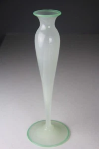 RARE STEUBEN CLAMBROTH VASE WITH JADE GREEN RIM CARDER ERA 12" - Picture 1 of 20
