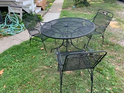4 peças de ferro forjado vintage mesa redonda para pátio e 3 cadeiras poltrona deck varanda ao ar livre - Imagem 1 de 4