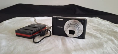 SONY CYBER-SHOT STEADY SHOT DSC - W810 DIGITAL CAMERA SONY LENS 6 X OPTICAL ZOOM - Image 1 of 4