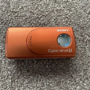 SONY Cyber-shot DSC-U30 Digital Camera - Picture 1 of 4