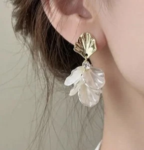 Seashell Fish Tail Mermaid Earrings Zara Gold CZ Shell Boho Pearl Fishtail - Picture 1 of 6