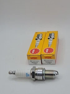Genuine OEM NGK BPR5ES (7734) Spark Plug - 2 PACK - Foto 1 di 1
