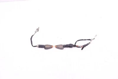 2006 02-06 TRIUMPH SPEED FOUR 4 REAR AFTERMARKET BLINKERS TURN SIGNALS T32 - Image 1 of 4