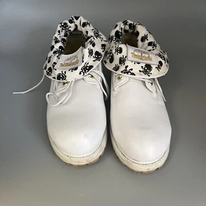 Timberland Ladies' Boots White With Skull & Crossbones Cuff Size 7 Lace Up - Picture 1 of 13