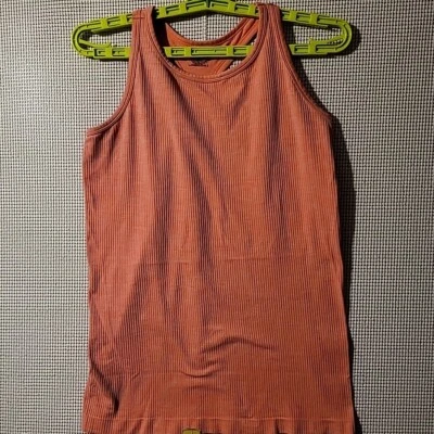 Regata Athleta Top Feminina Peach Renew Racerback Sem Mangas Elástica com nervuras Grande - Imagem 1 de 4