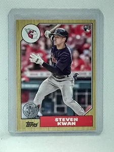 Steven Kwan 2022 Topps Update Baseball - 1987 RC - Cleveland Guardians - Bild 1 von 2