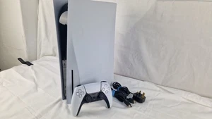 Sony PlayStation 5 Edizione Disco 825GB - CFI-1016A - Cavi e Controller - Foto 1 di 9
