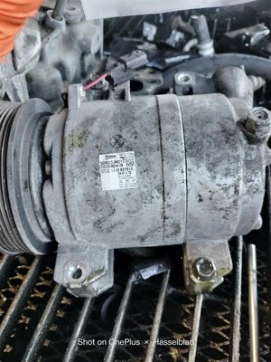 Compresor de aire acondicionado Nissan Rogue 2008-2013 Foto 1 de 4