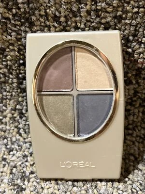 L'Oreal Wear Infinite Eye Shadow Quad ~ THE LIGHT BROWN - Image 1 of 2
