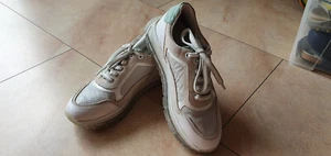MARCO TOZZI Sneaker mit feiner Perforation Weiß Grau Gr. 37 neuwertig - Bild 1 von 8