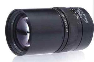 Mitakon 135mm F/2.8 for DSLR full frame Lens for Pentax PK Mount telephoto  - Picture 1 of 1