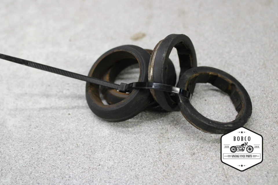 1972 年本田 CB450 超级运动头灯橡胶座 A13-6286.PQ — 第 1/3 张图片