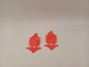 Raro ORECCHINO HALLOWEEN DEVIL ritagliato clip sagoma celluloide anni '30 1920 - Foto 1 di 7
