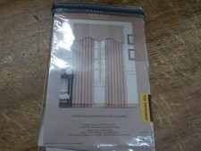 Linnea Scalloped Window Valance in Linen