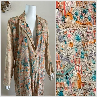 1930s Chinese Export Embroidered Jacket Chinoiserie Piano Shawl Robe 40s VTG - Image 1 of 4