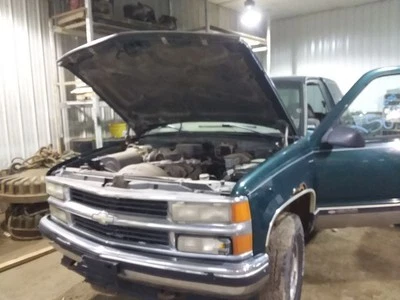 Bisagra del capó derecho del pasajero para camioneta Chevrolet 1500 88-98 2083547 Foto 1 de 4