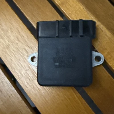 96-99 TOYOTA PASEO, MÓDULO DE CONTROL DE ENCENDIDO TERCEL, ENCENDEDOR 89621-16050, OEM Foto 1 de 4