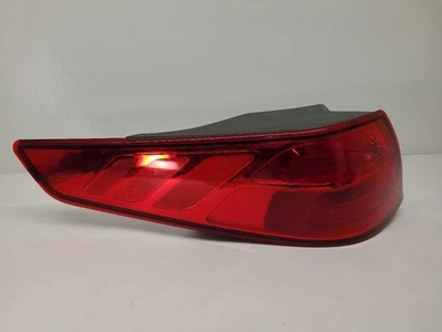 Luz trasera del conductor KIA OPTIMA LH 2014-2015 incandescente construida en Estados Unidos 921014C500 Foto 1 de 4