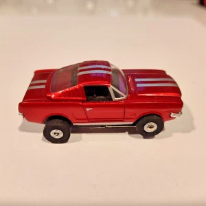 Autoworld Thunderjet Ultra G Ford Mustang Fastback Rot Metallic Slotcar Neu - Bild 1 von 10