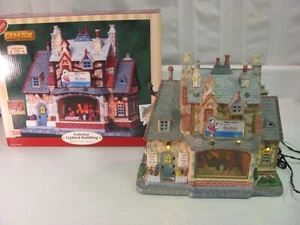 Lemax Caddington Village Medford Glass Blowers Lighted Building 2008 Retired - Picture 1 of 11
