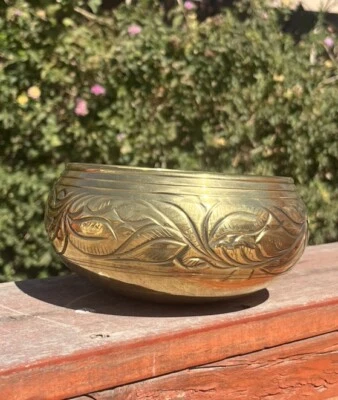 Antiguo cuenco para cantar hecho a mano de latón de Sri Lanka meditación de alta calidad Foto 1 de 4