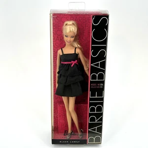 Barbie modello basic n. 06 Collezione 1.5 Bambola da Collezione Etichetta Nera 2009 - Foto 1 di 3