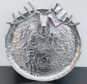 Vassoio da portata rotondo in metallo pressofuso martellato testa di cervo e corna nuovo con etichetta - Foto 1 di 9