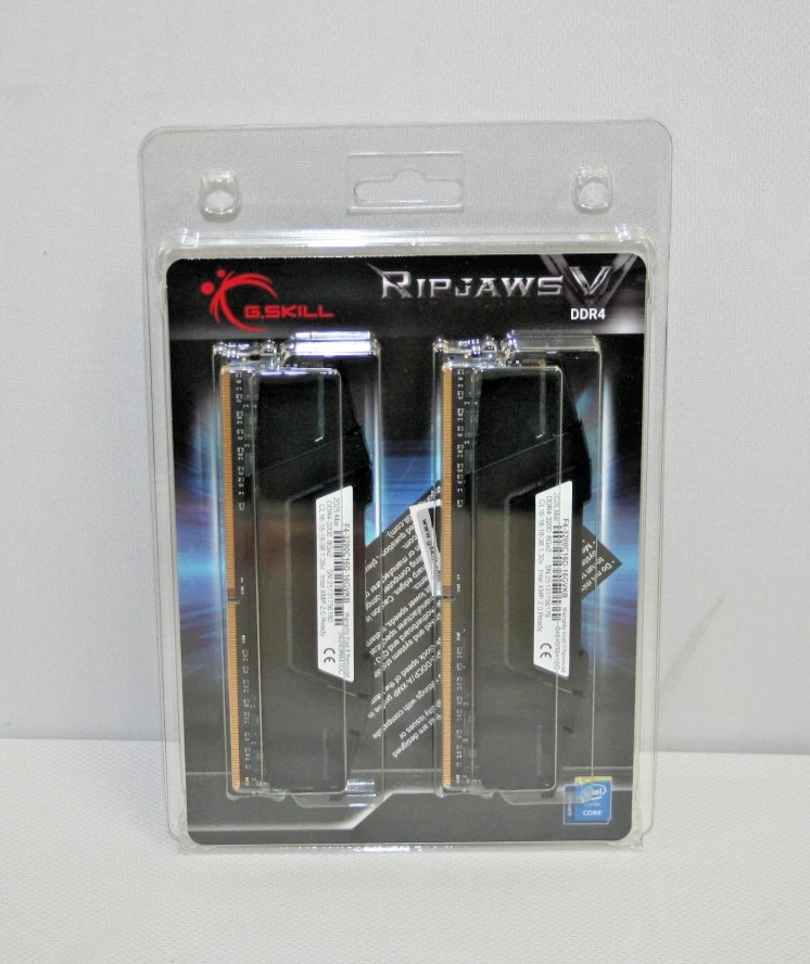 G.SKILL Ripjaws V Series 16GB 288-Pin SDRAM DDR4 3200 (PC4 25600) Desktop Memory - Image 1 of 3