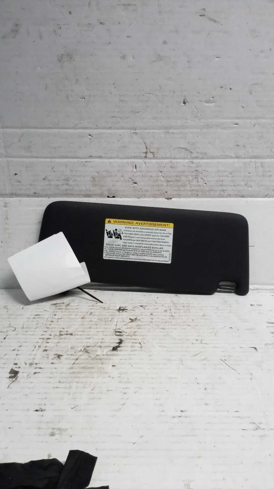 2018 AUDI S5 Black Sun Visor OEM Used, 101K Miles, SKU NJ25-21513-532810 Foto 1 de 4