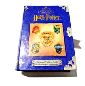 Harry Potter Hogwarts School Crests (2001) Hallmark Keepsake Ornaments New - Picture 1 of 3