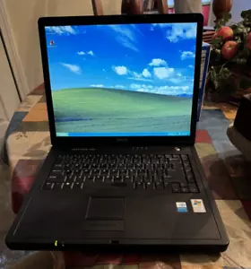 Vintage Dell Inspiron 2200 Laptop 80GB 1.6GHz Pentium M Office 2007 - Picture 1 of 14