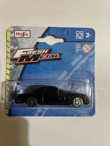Maisto Diecast Fresh Metal Thunderbird 1:64 - Picture 1 of 3
