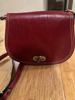 Bolsa carteiro Floto couro Piazza couro macio vermelho corpo transversal - Imagem 1 de 4