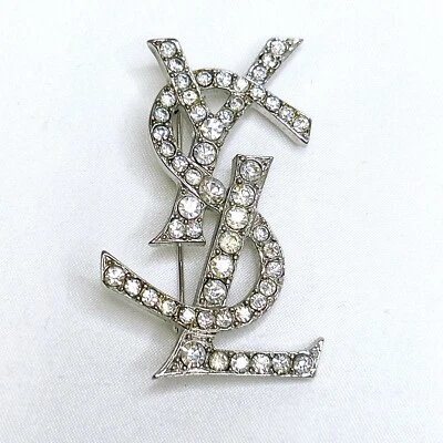 Spilla logo YSL Yves Saint Laurent autentico strass tono argento GIAPPONE - Immagine 1 di 4
