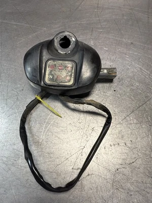 04-09 Luces indicadoras interruptor llave tablero Kawasaki KFX700 Foto 1 de 4