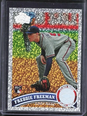 2011 Topps Serie 1 Freddie Freeman #145 Diamond Anniversary Rookie RC EX-MT+ Foto 1 de 2