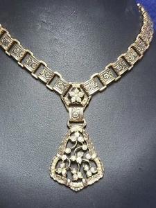 ANTIKE BUCHKETTE, SAATPERLE, KLARE PASTE, FLORAL VERGOLDETE HALSKETTE - Bild 1 von 14