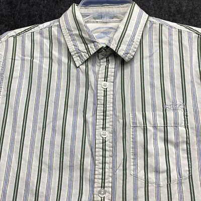 Camisa de algodón Kirra de manga larga con botones a rayas blancas verdes pequeñas para hombre Foto 1 de 4