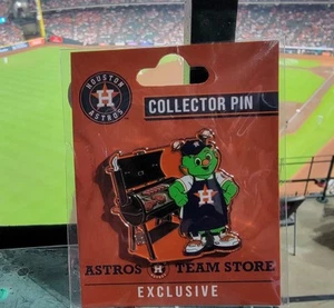 2025 Houston Astros Orbit with Barbeque BBQ Pit Lapel Pin WinCraft - Picture 1 of 2