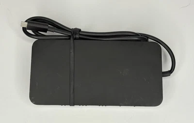 Microsoft Surface Thunderbolt 4 Dock 2049 sin fuente de alimentación Foto 1 de 4