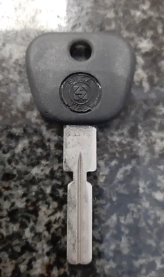 BMW Car key blank black plastic top HU58AP - Image 1 of 3