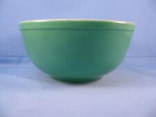 Pyrex Green Nesting Mixing Bowl 8.625"Very nice diameter, Vintage, Very nice