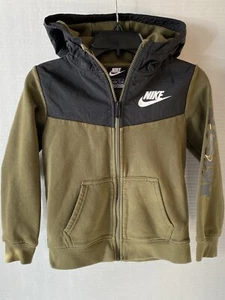 Nike Children’s Zip Up Jacket Boys Green and Black 6-7 years - Picture 1 of 21