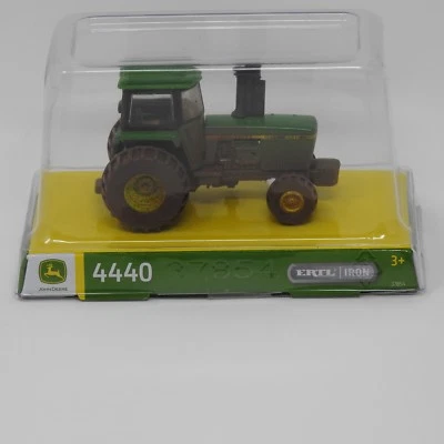Tractor fangoso John Deere 4440 ERTL hierro TOMY LP69488 1/64 NUEVO 2018 Foto 1 de 4