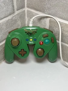 Nintendo Wii/Wii U Zelda Link Controller Fight Pad for Super Smash Bros GameCube - Picture 1 of 5
