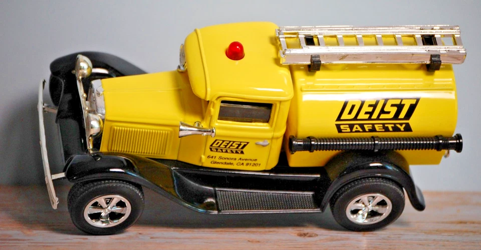 Model A Street Rod Fire Tanker Diecast Bank Deist Safety 1:25 Liberty Classics - Image 1 of 4