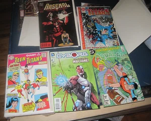 LOT 5 Teen Titans Giant Annual 80 Pages Replica New 61 Arsenal Spotlight 10 Cybo - Picture 1 of 5
