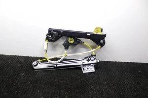 MERCEDES-BENZ CLA Coupe C117 Türfensterheber hinten links 935669102 2.0 32793745 - Picture 1 of 4