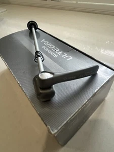 NOS Shimano Ultegra HB-6600, Front Hub Quick Release Skewer - Picture 1 of 4