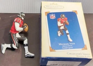 MICHAEL VICK ATLANTA FALCONS NFL FOOTBALL 2005 HALLMARK KEEPSAKE ORNAMENT W/BOX - Picture 1 of 1